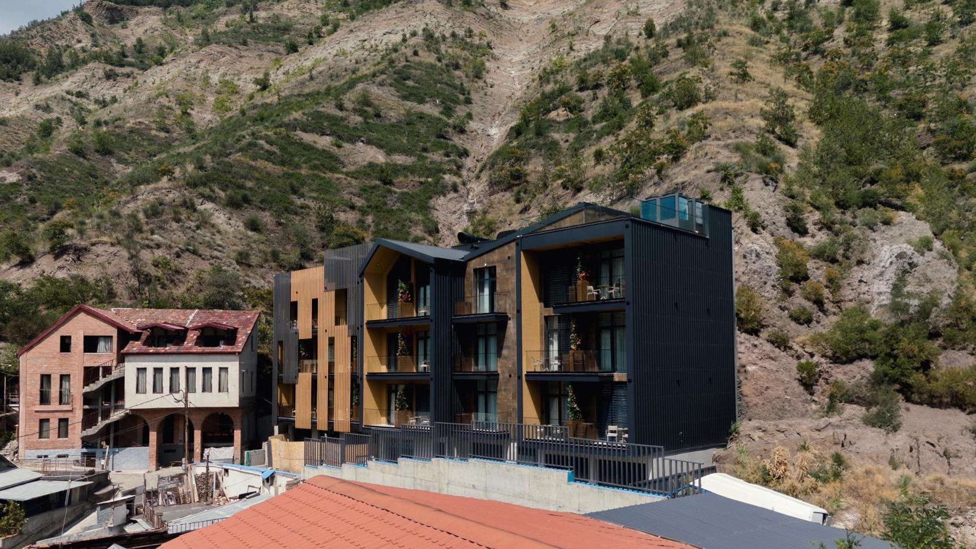 Solridge Aparthotel Tbilisi Buitenkant foto